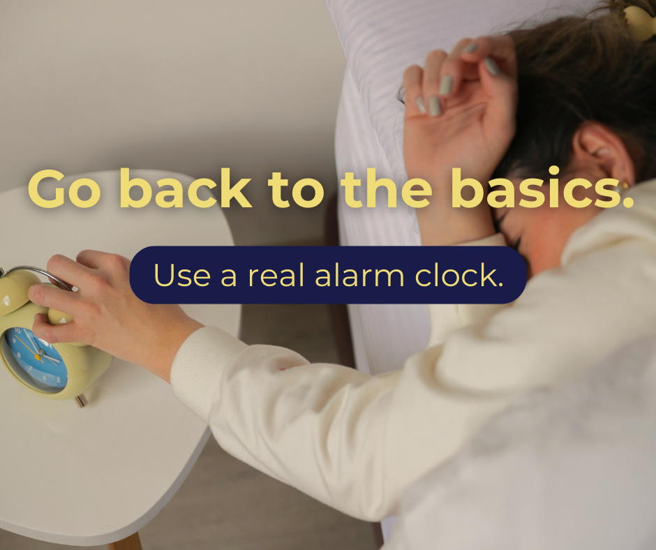 old-fashioned alarm clock